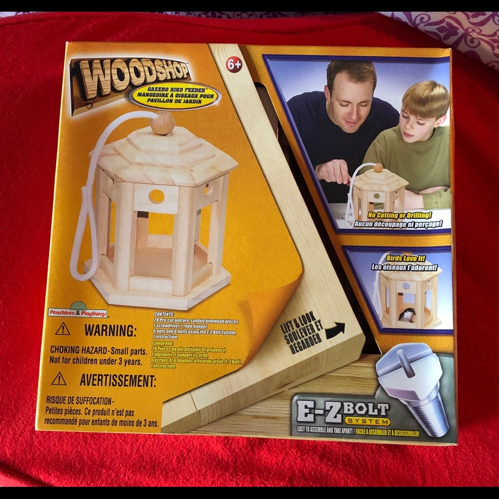 Peachtree Playthings gazebo bird feeder